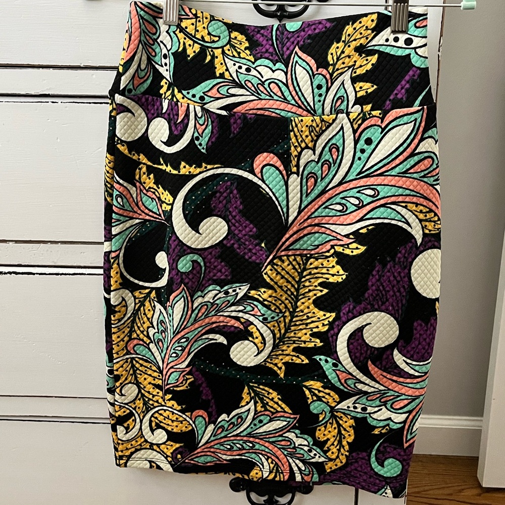 LuLaRoe Printed Skirt Size XS